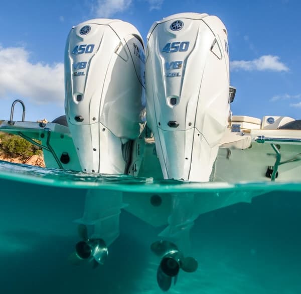 Twin Yamaha outboard engines